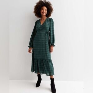 New Look Dark Green Plaid Wrap Midi Dress Long Sleeve Size 6